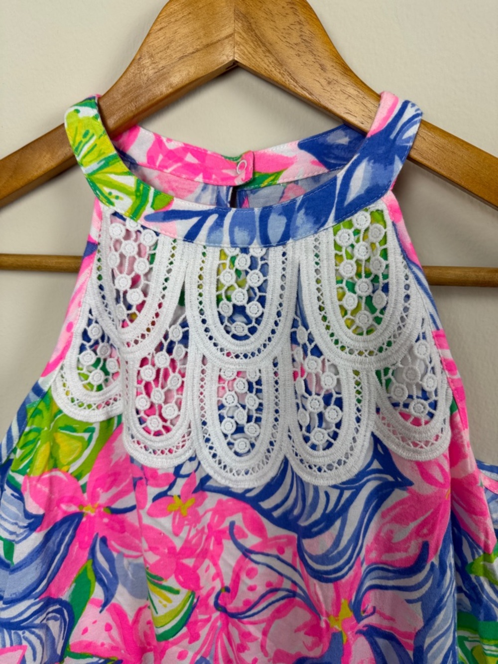 Lilly Pulitzer Girls Romper. Size XL 12/14. - Picture 2 of 7